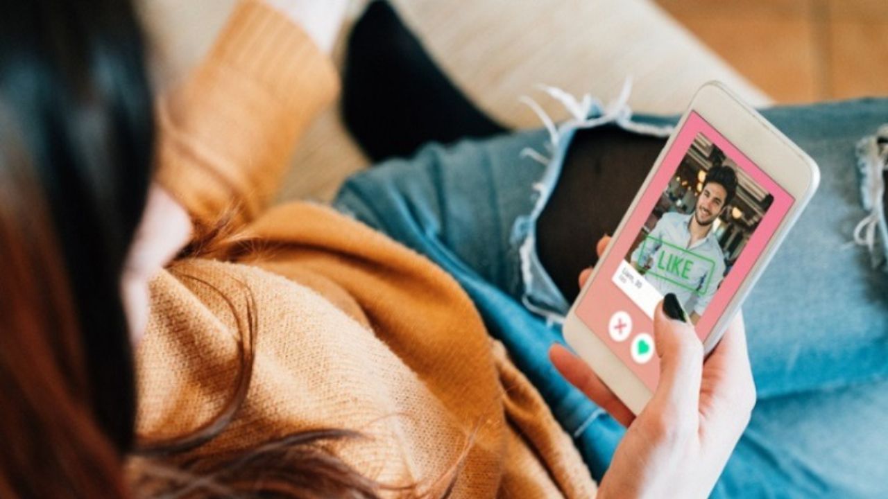 Riset BRIN: 13,9 Persen Remaja Indonesia Gunakan Aplikasi Kencan untuk Mencari Partner Ngeseks (ilustrasi)