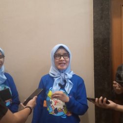 kepala dinas tangsel alin hendalin mahdaniar