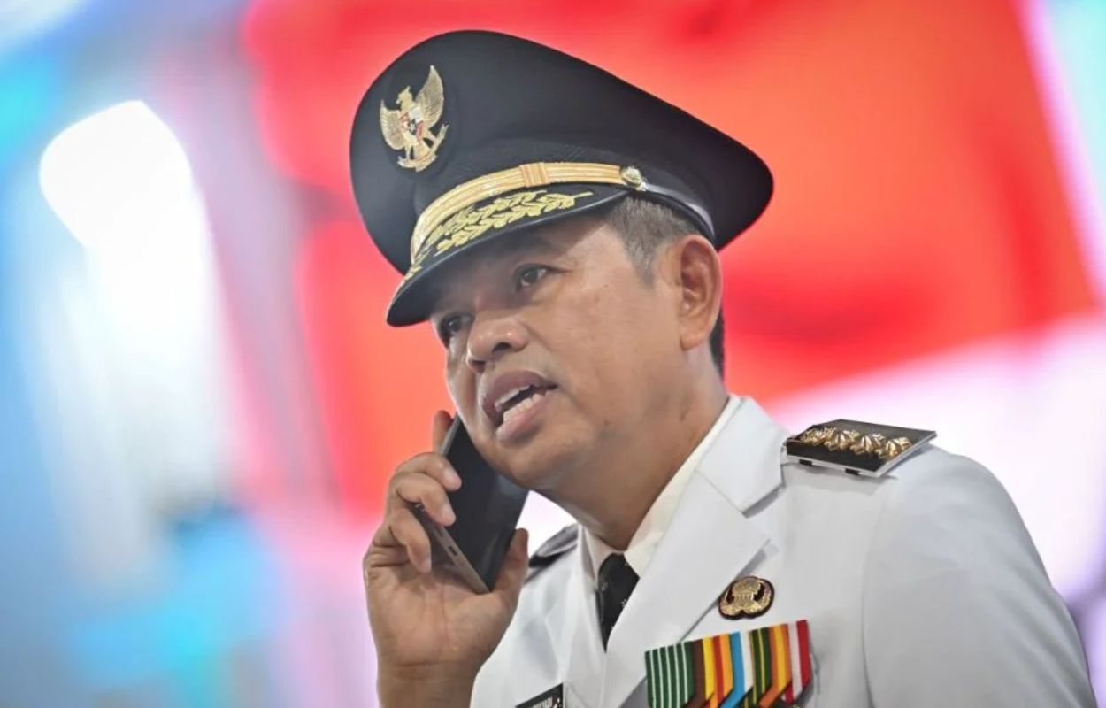 foto gubernur jawa barat yang disebut gubernur konten, dedi mulyadi