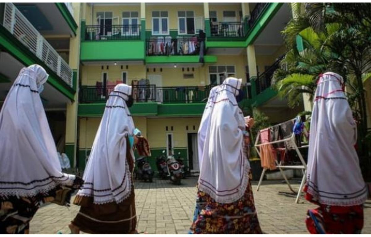 ilustrasi santri di sebuah pesantren utk berita dana hibah pesantren di jabar dipangkas
